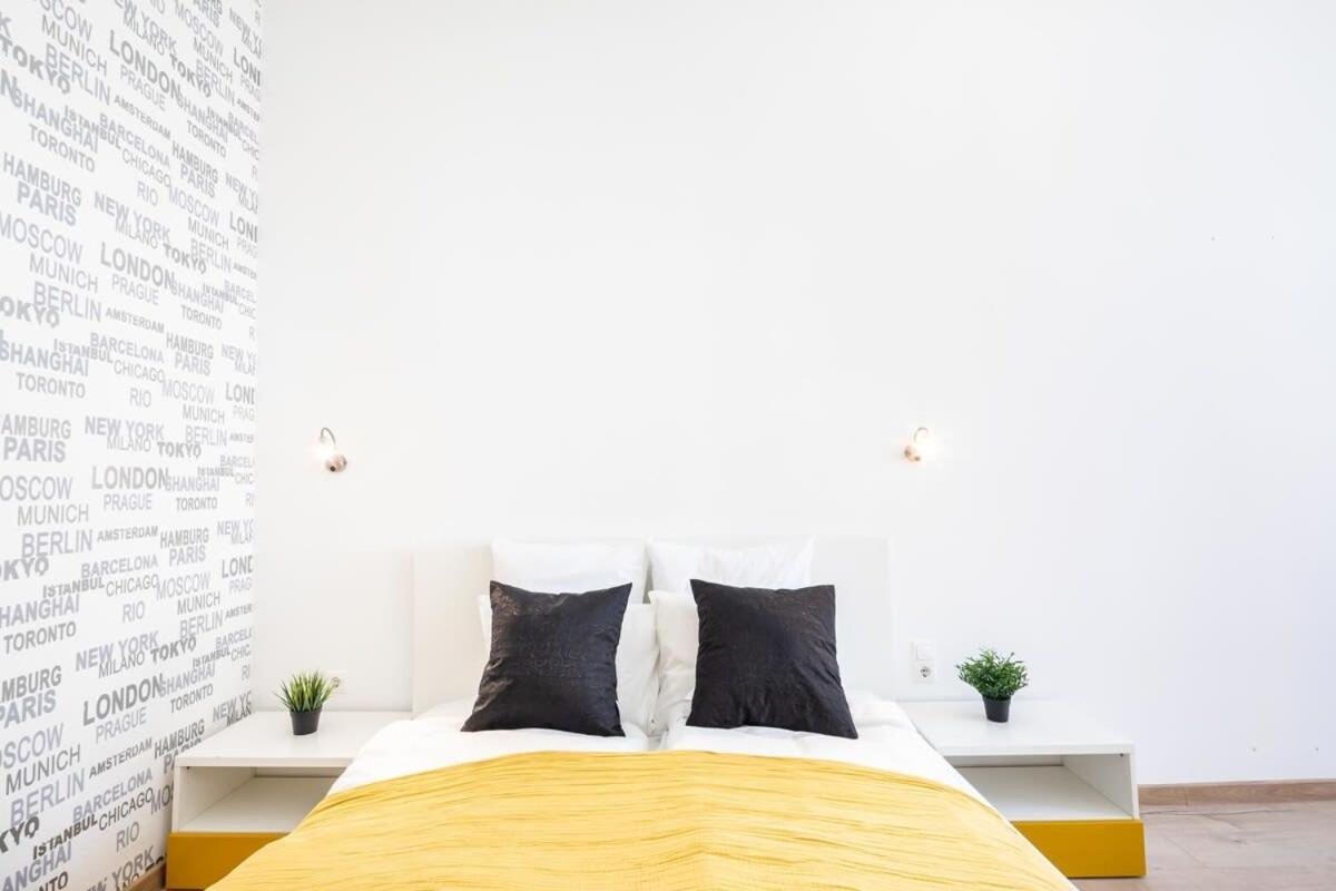 Bright & Large Apartment At Top Location Boedapest Buitenkant foto