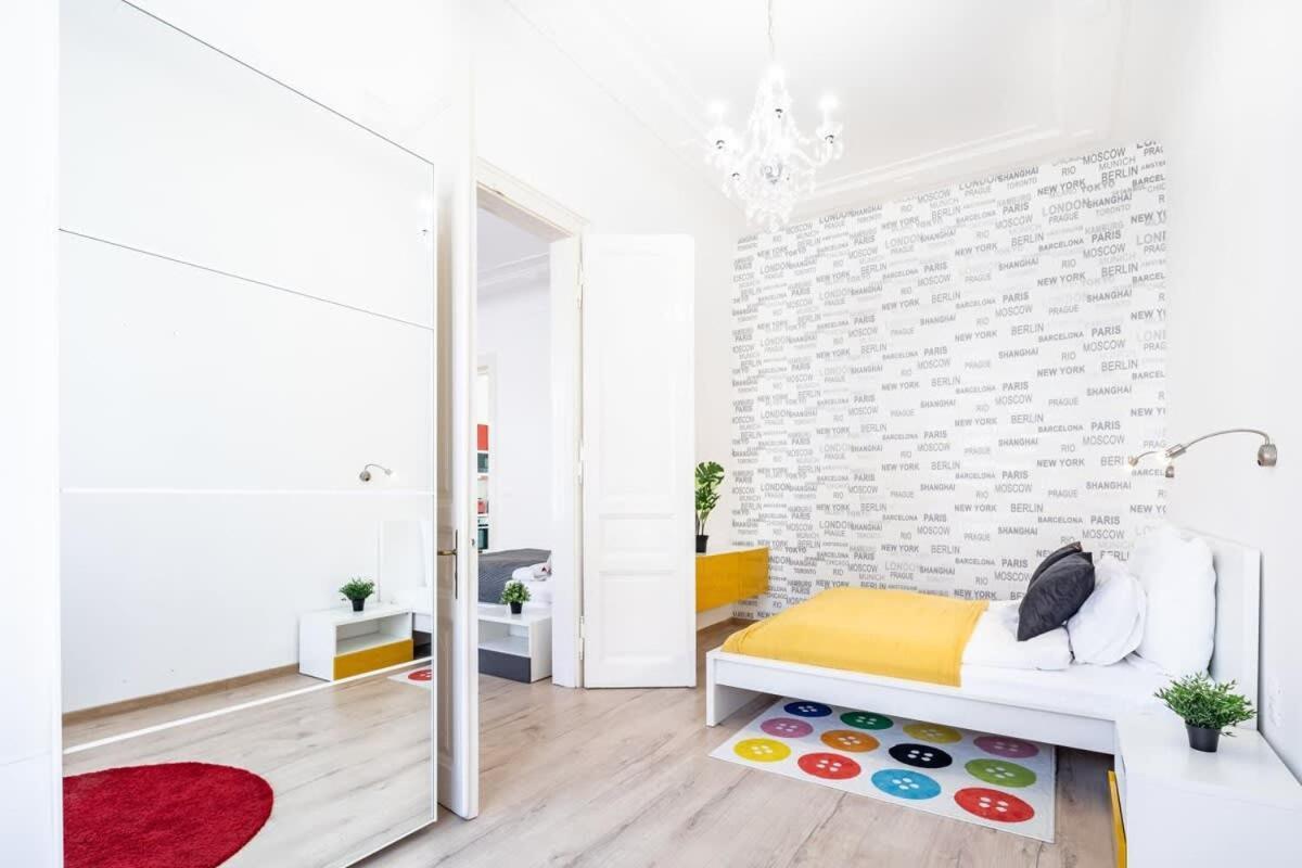 Bright & Large Apartment At Top Location Boedapest Buitenkant foto